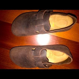 Birkenstock clogs brown leather new size 8